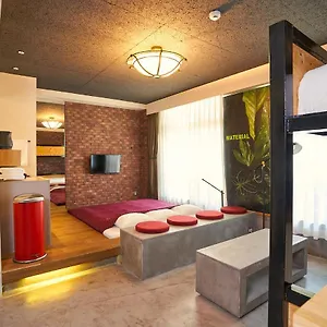 Material Hotel